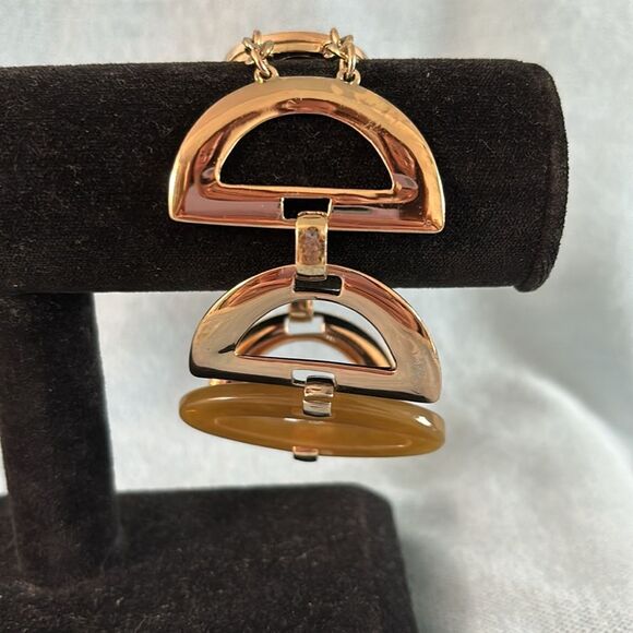 Chicos Half Moon w Green Link Bracelet - Picture 4 of 6